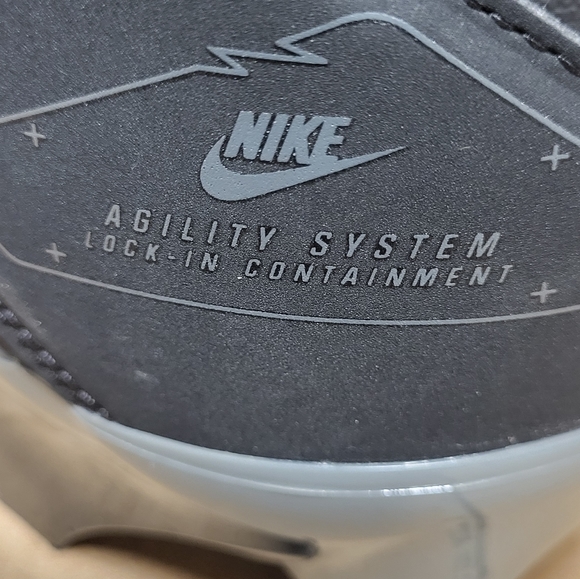 Nike Alpha Menace Pro 3 Mid Football Cleats Men Size 14 NEW - Picture 8 of 10